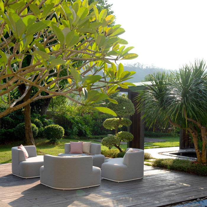 Outdoor Fabric Snug Lifestyle Suite with Rising Table
