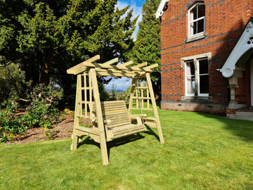 Scandinavian Redwood 2-Seater Hammock with Classic Roof Design