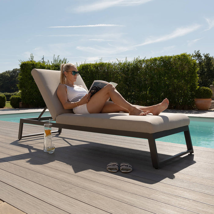 Outdoor Fabric Allure Sunlounger