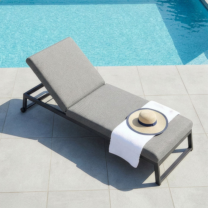 Outdoor Fabric Allure Sunlounger