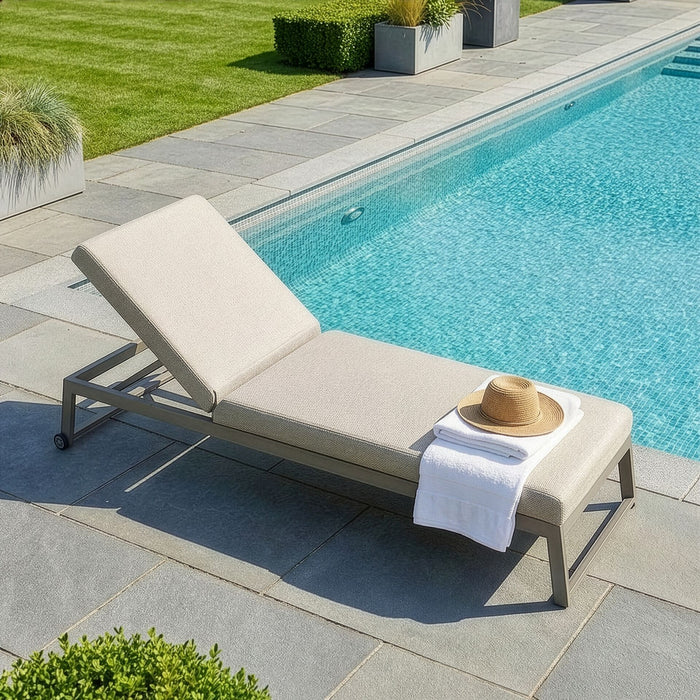 Outdoor Fabric Allure Sunlounger
