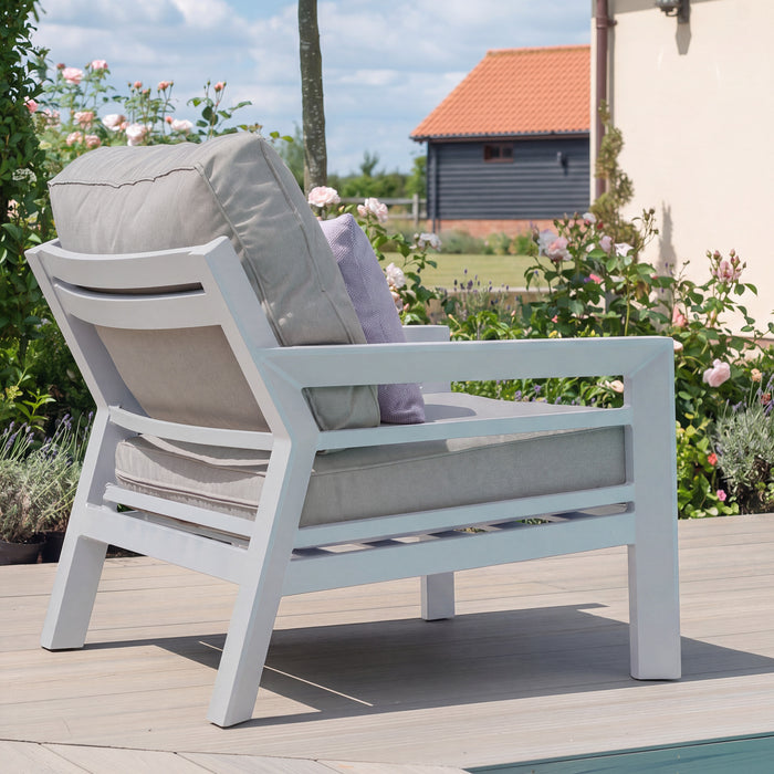 New York Pair of Aluminium Armchairs - White