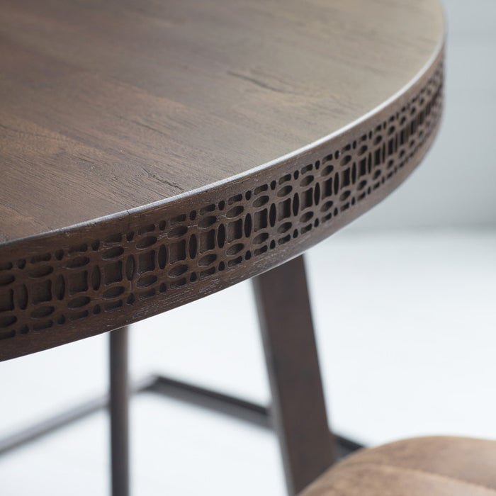 Manhattan Retreat Round Dining Table