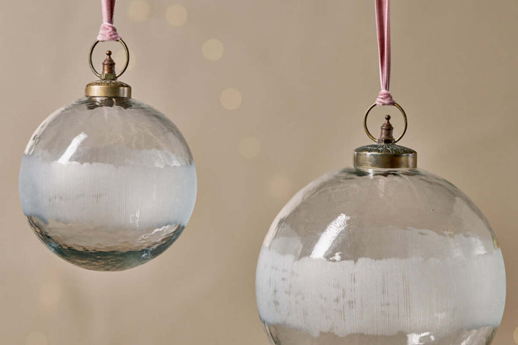Anara Etched Bauble