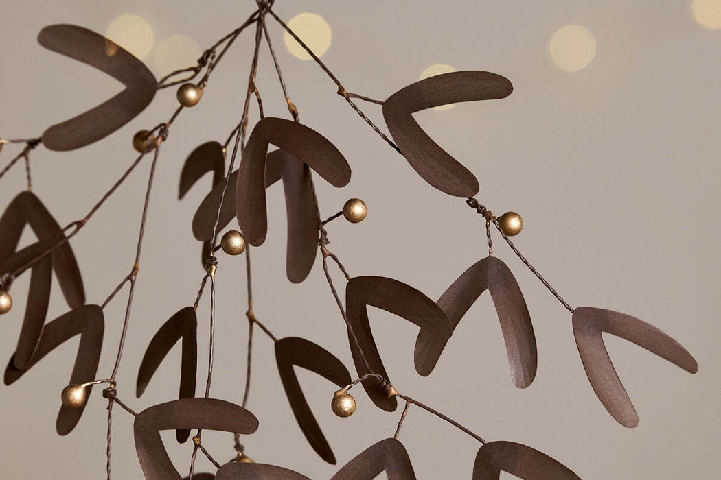 Avni Mistletoe Antique Brass
