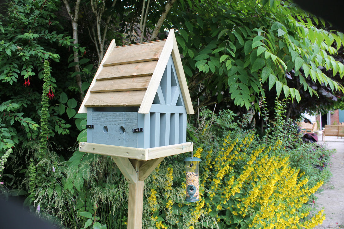 Pigeon Proof Wooden Bird Table Garden Bird Feeding Station