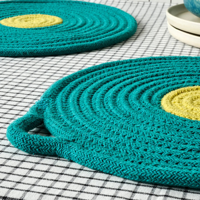 Penn Set of 4 Round Placemats Green