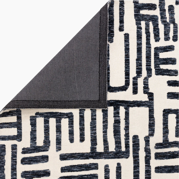 Mason Script Rug Cream & Black