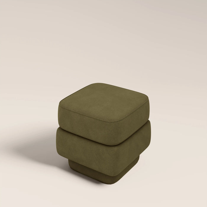 Ava Pouffe