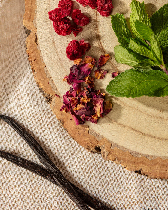 Raspberry Mint Neutral Core Conscious Candle