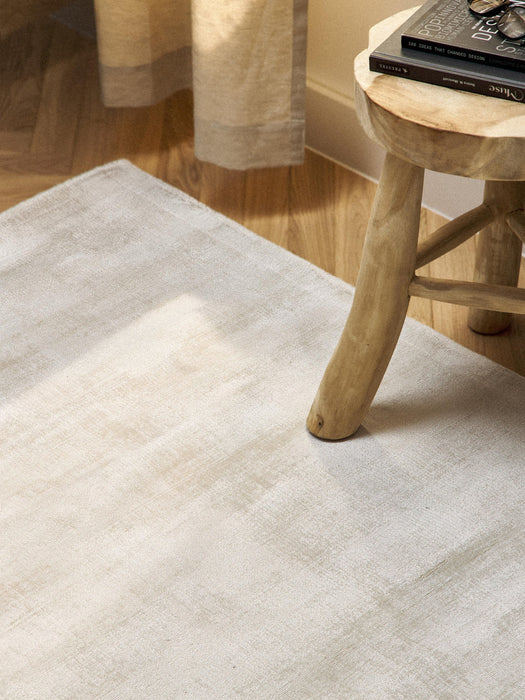 Jane Hand-Woven Viscose Rug