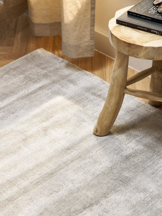 Jane Hand-Woven Viscose Rug