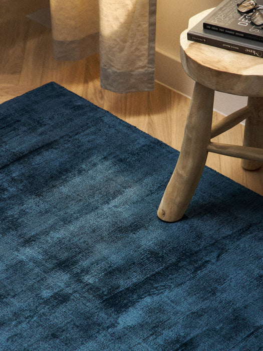 Jane Hand-Woven Viscose Rug