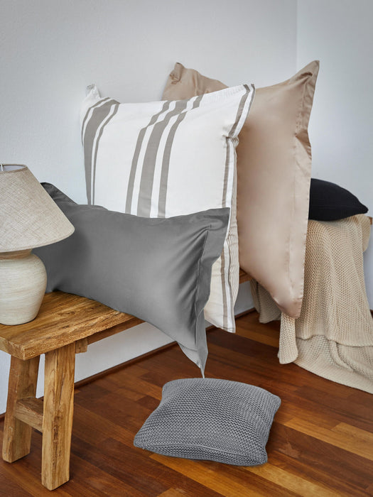 Adalyn Organic Cotton Knitted Cushion Cover