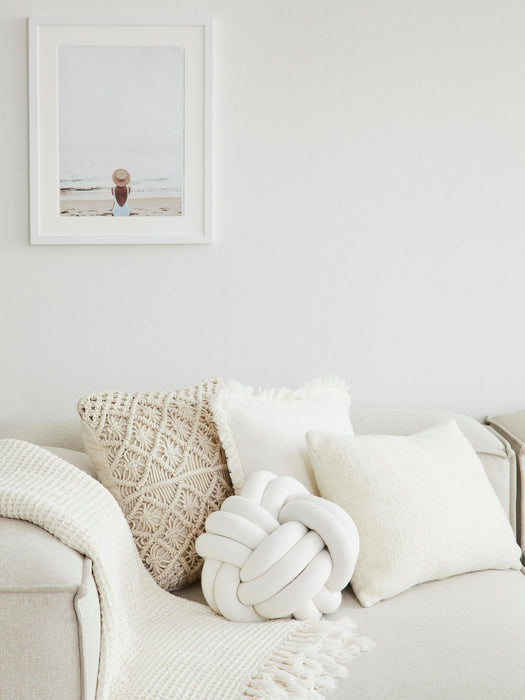 Twist Knot Cushion
