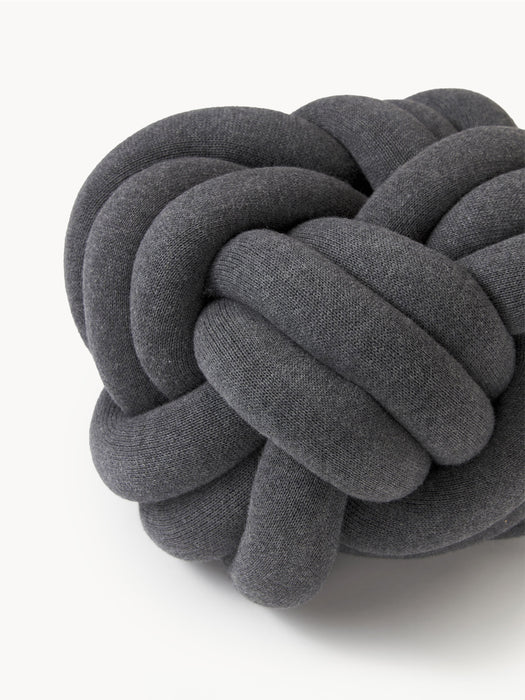 Knot Cushion Twist