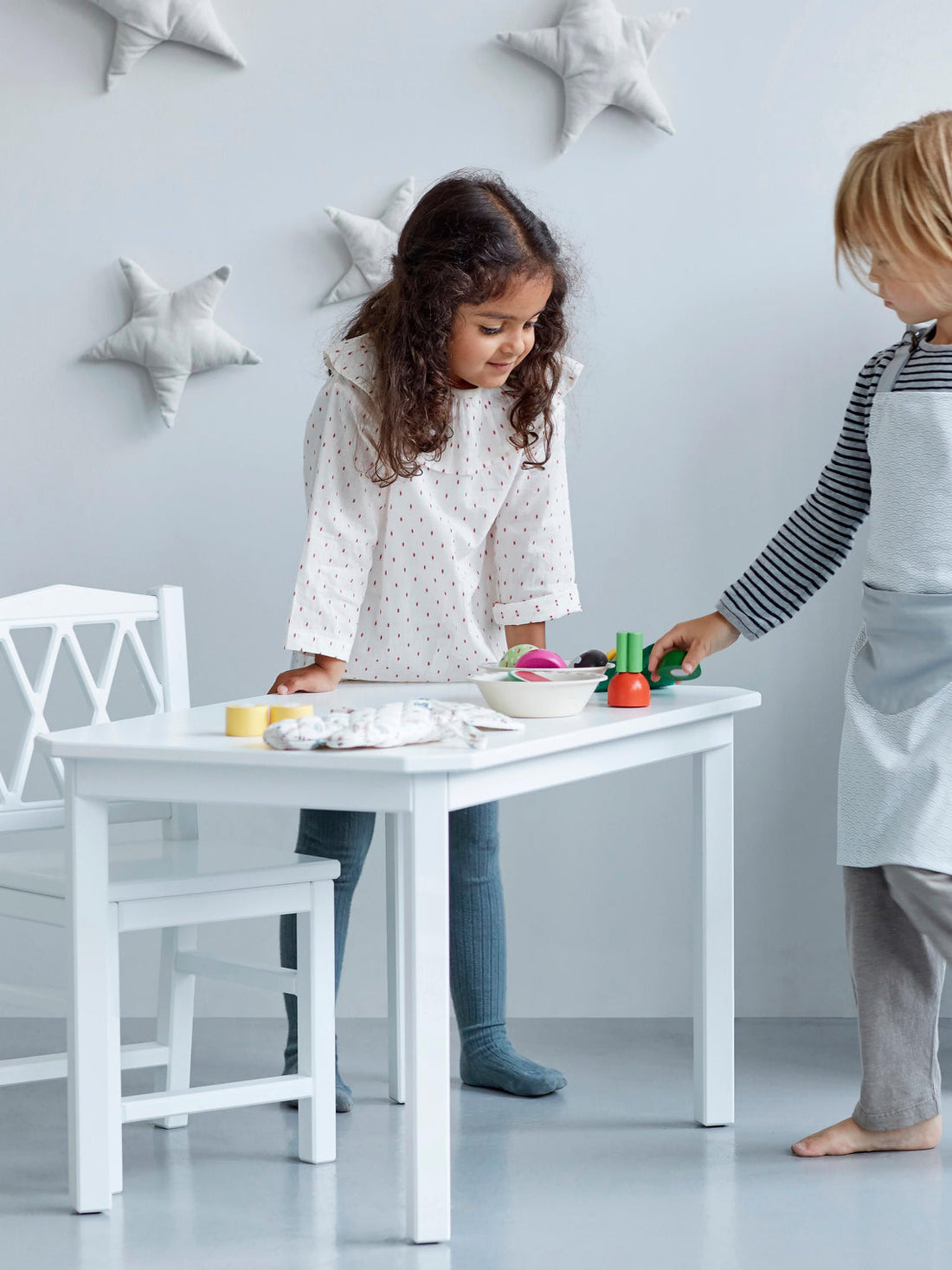 Harlequin Kids Table