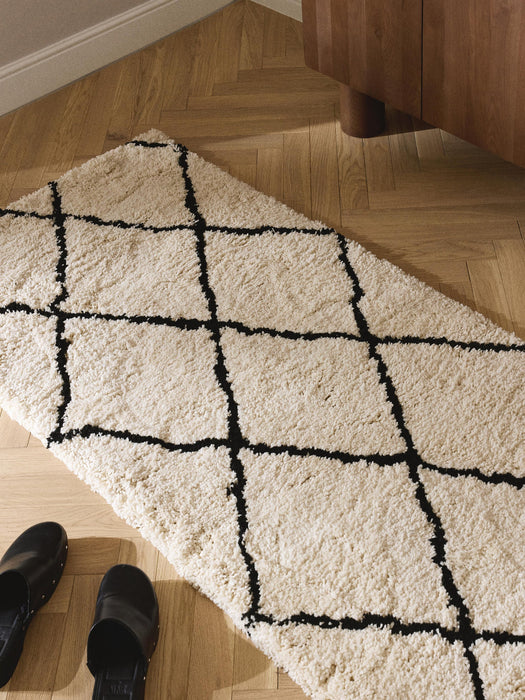 Naima Hand-Tufted Fluffy High-Pile Runner