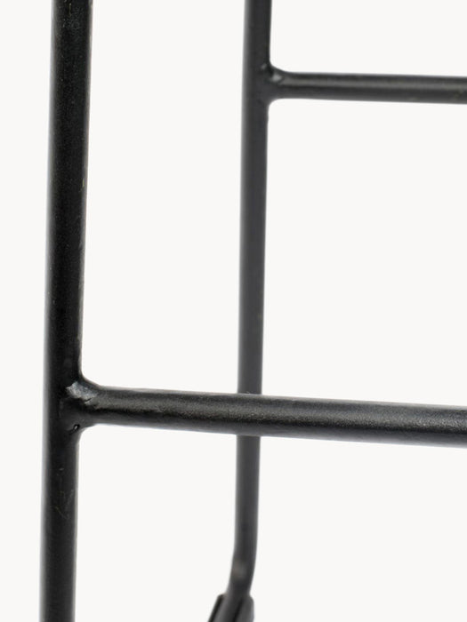 Bar Stool Tangle