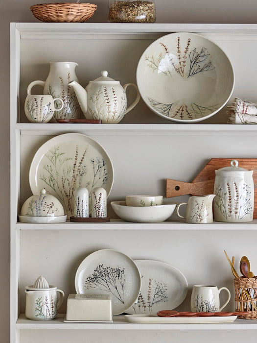 Handmade Breakfast Plate Bea with Grass Motif