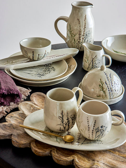 Handmade Breakfast Plate Bea with Grass Motif