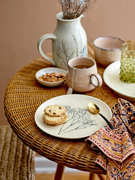 Handmade Breakfast Plate Bea with Grass Motif