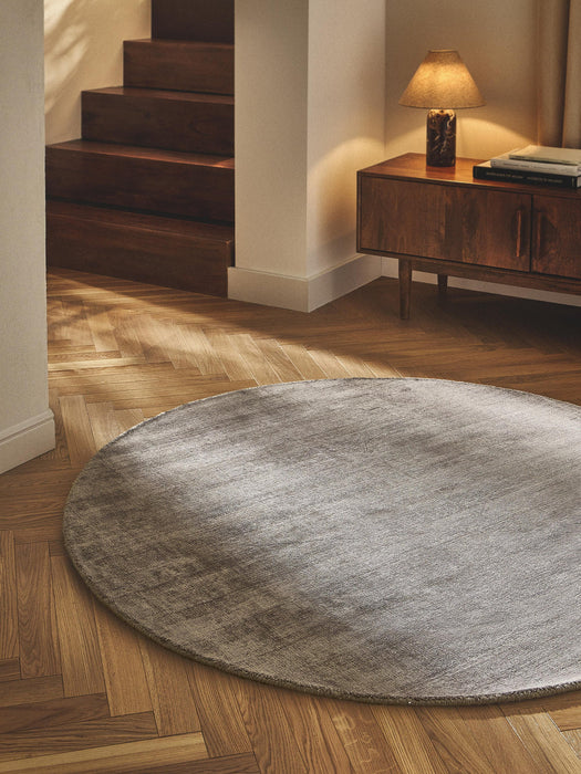 Jane Round Hand-Woven Viscose Rug