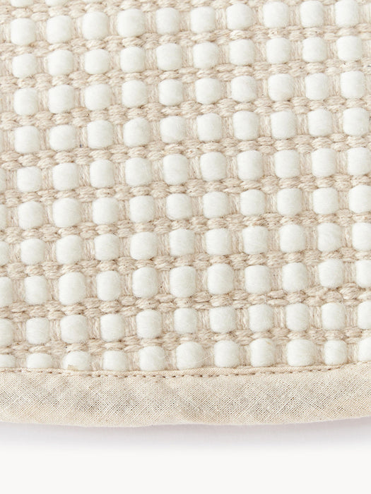 Amaro Round Hand-Woven Wool Rug