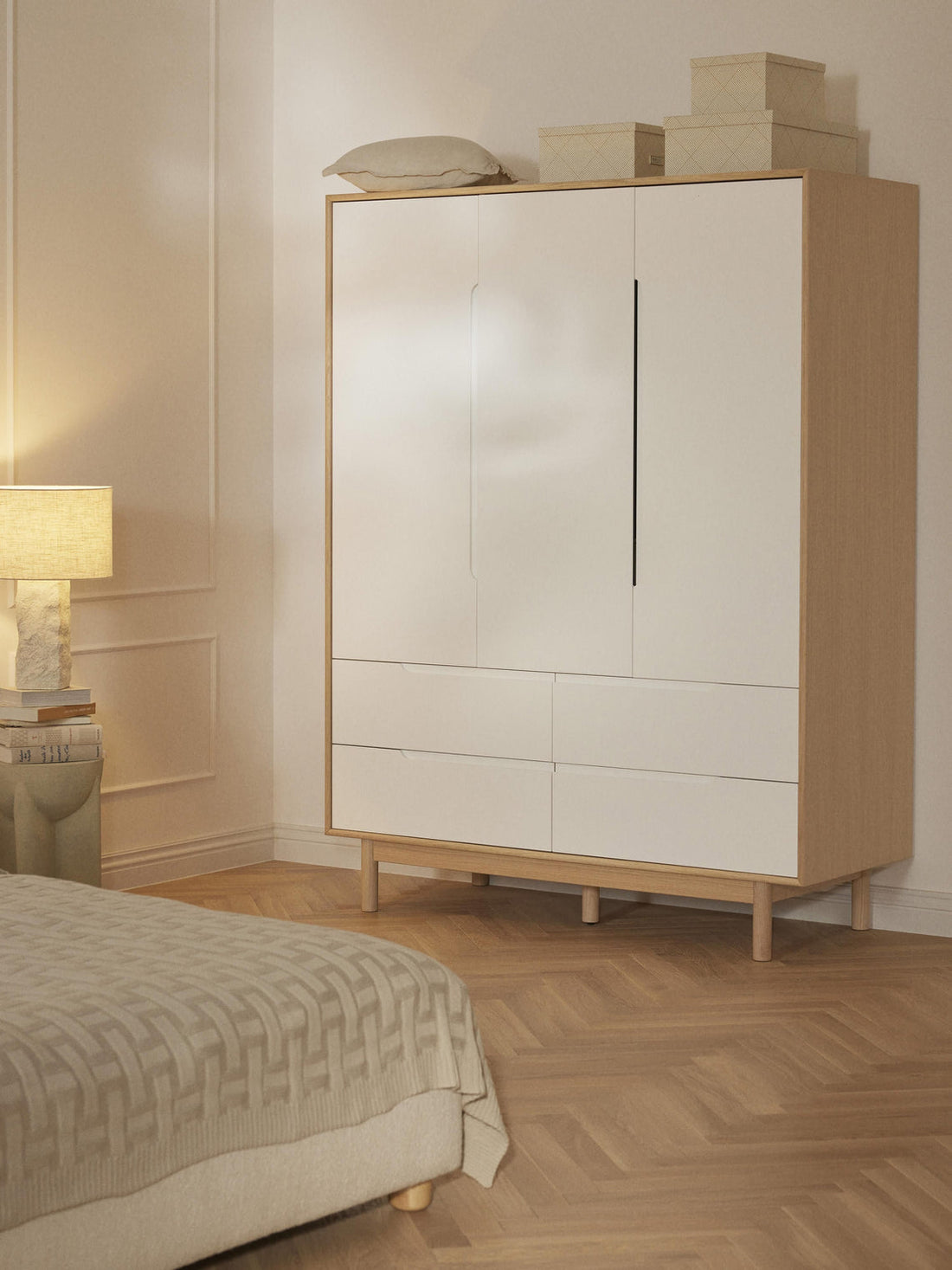 Cassy Wardrobe, 3-doors