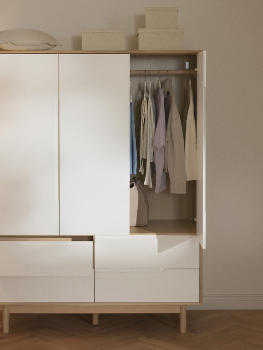 Wardrobe Cassy 3-doors