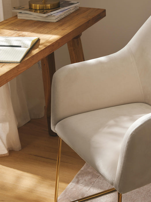 Velvet Armchair Isla
