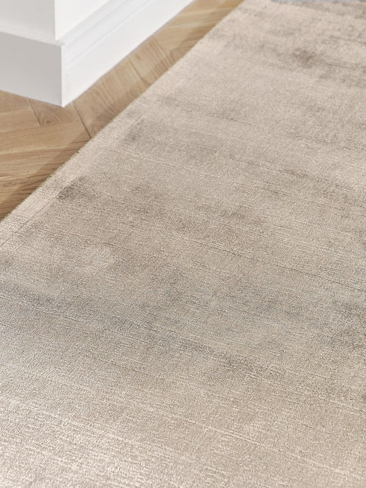 Jane Hand-Woven Viscose Runner
