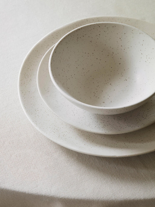 Handmade Tableware Set Nordic Vanilla, 4 People, Set of 12
