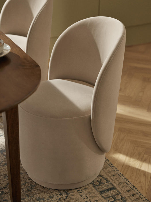 Upholstered Velvet Chair Zeyno