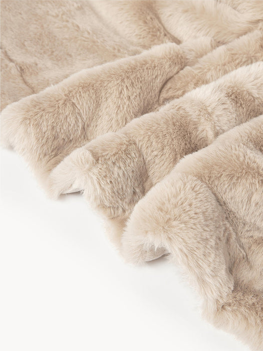 Mette Faux Fur Blanket