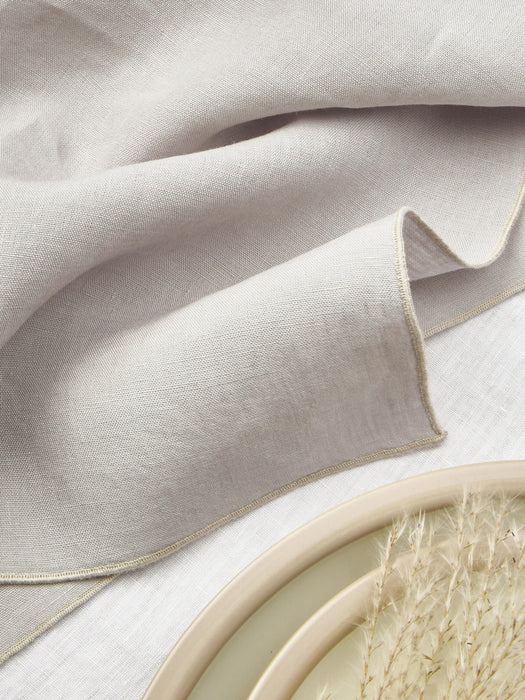 Linen Napkins Kennedy with Decorative Edging Set of 4
