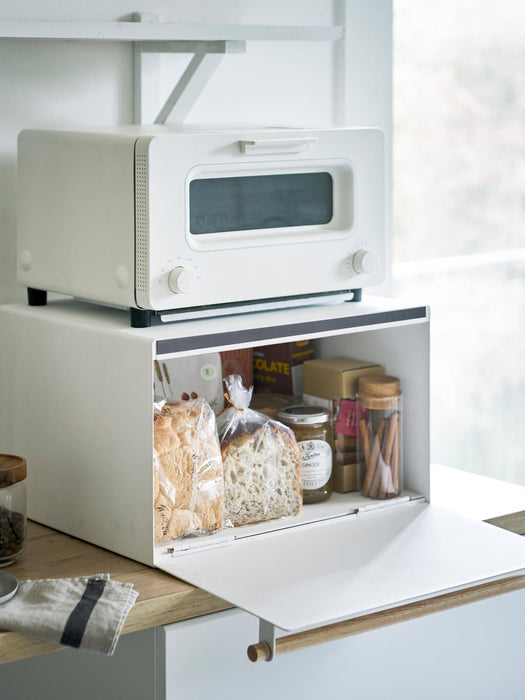 Bread Box Tosca with Magnetic Opening