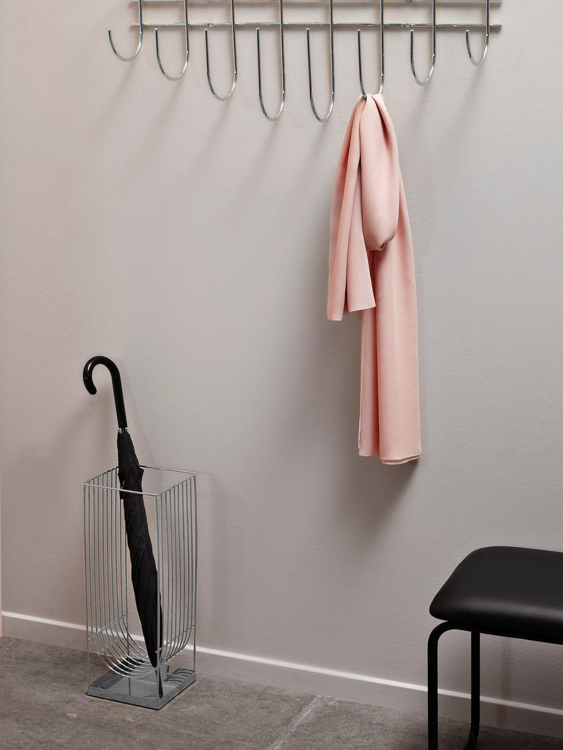 Curva Metal Umbrella Stand