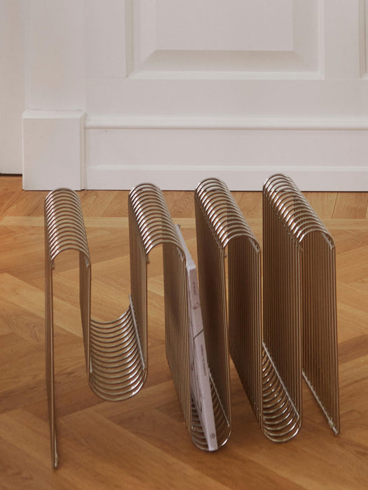 Curva Metal Magazine Rack