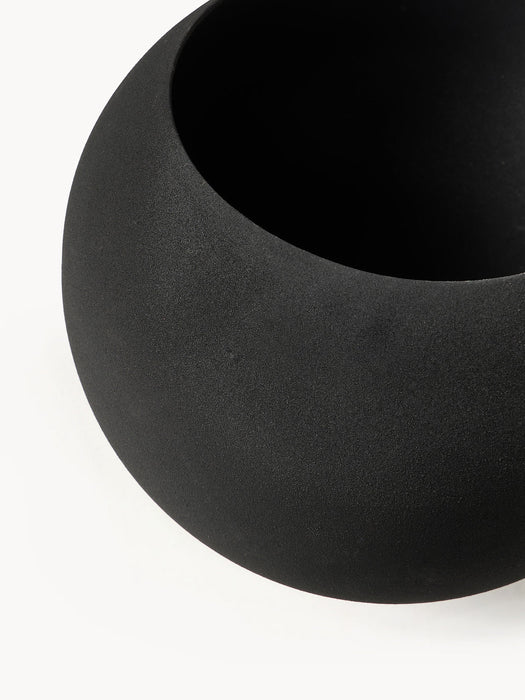 Globe Metal Wall Cover Pot