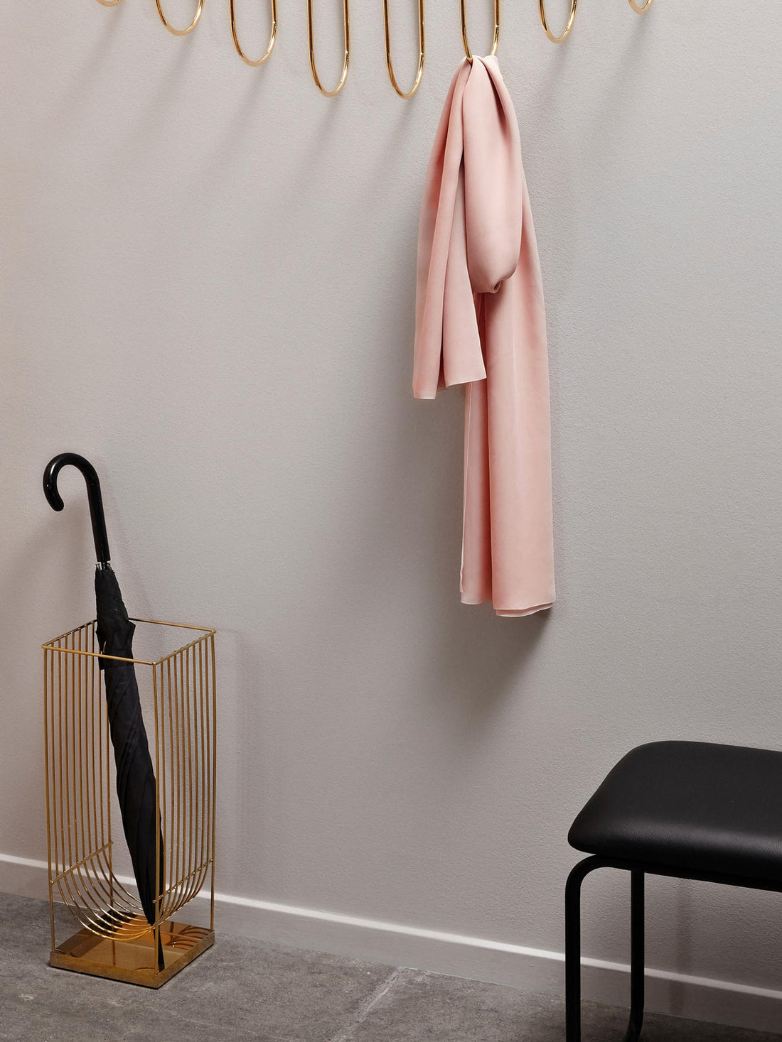 Curva Metal Umbrella Stand