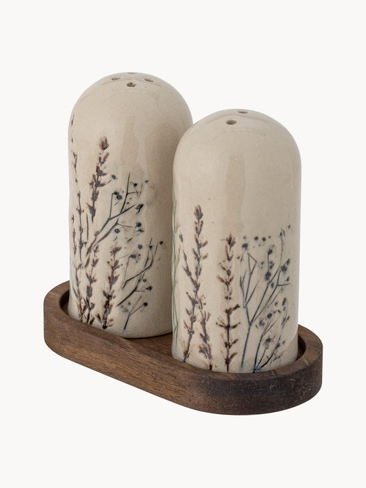 Handmade Salt and Pepper Shakers Bea with Wooden Tray