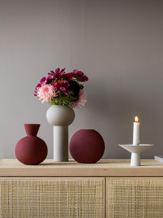 Candle Holder Uma with A Matte Surface