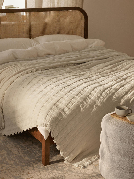 Bethany Muslin Bedspread with Fringes