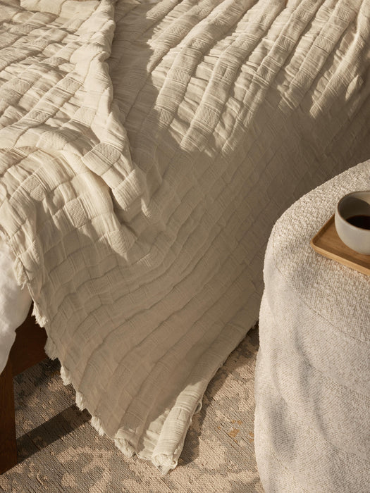 Muslin Bedspread Bethany with Fringes