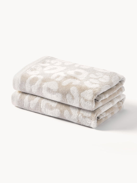 Towel Leo in various sizes