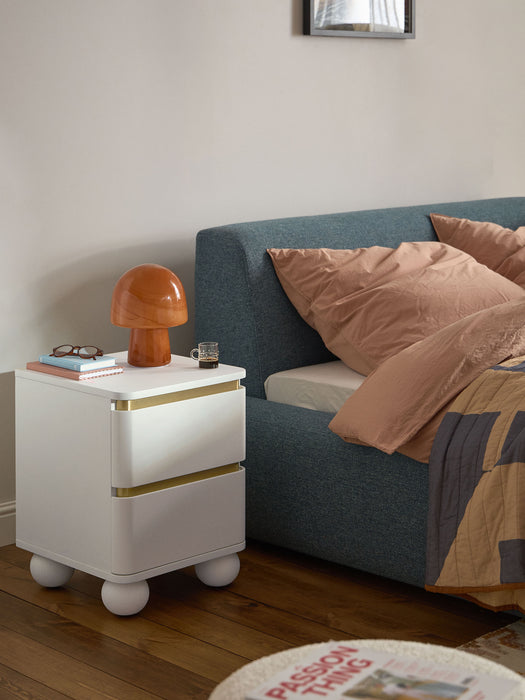 Bedside Table Bumba with Ball Feet