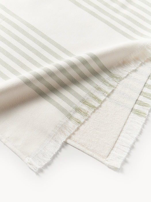 Beach Towel Aren with Fringes