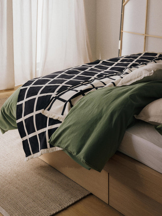 Edison Checked Reversible Throw with Fringed Hem