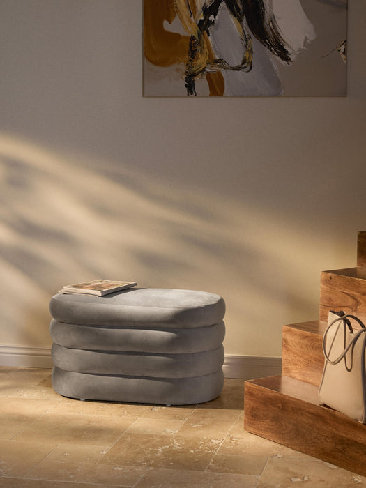 Small Velvet Upholstered Bench Alto with Storage Space